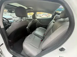 Hyundai Elantra 2014 White