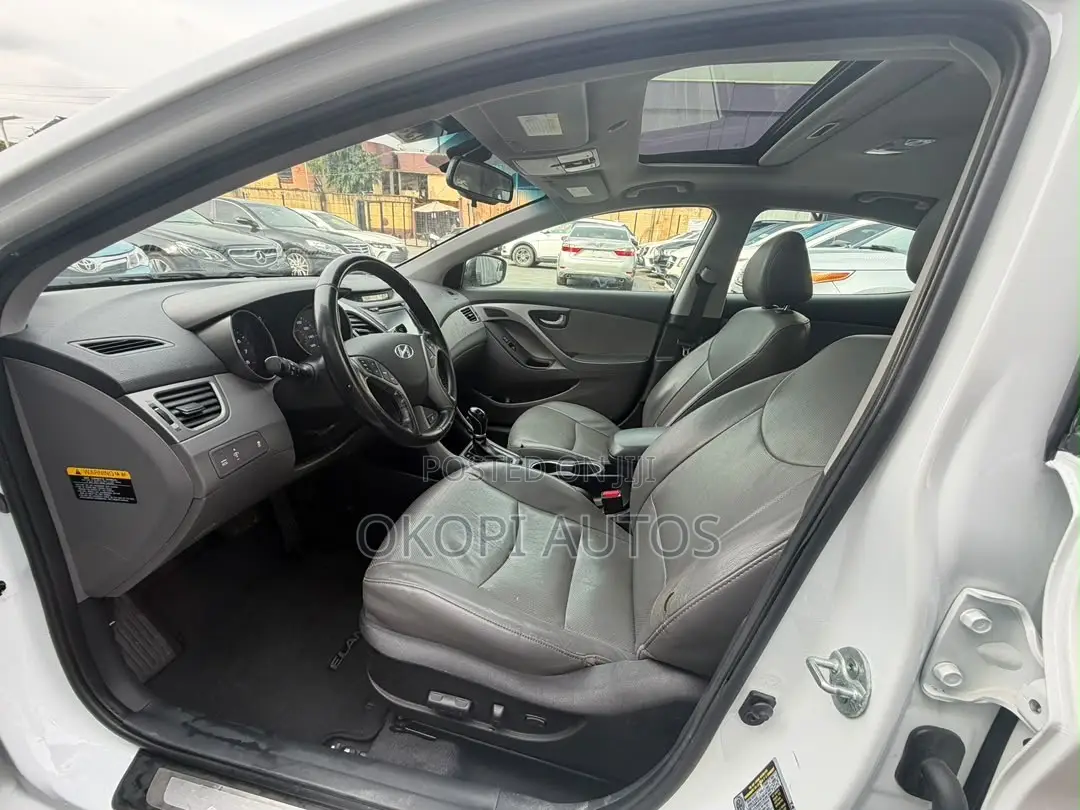Hyundai Elantra 2014 White