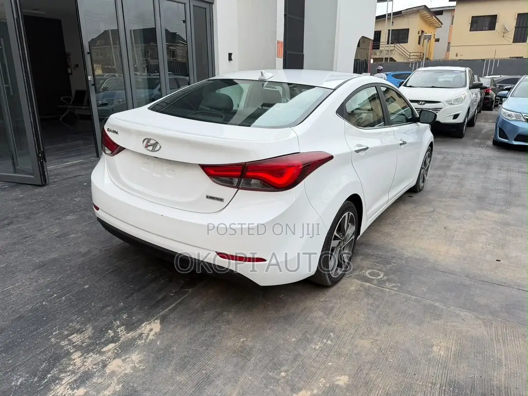 Hyundai Elantra 2014 White