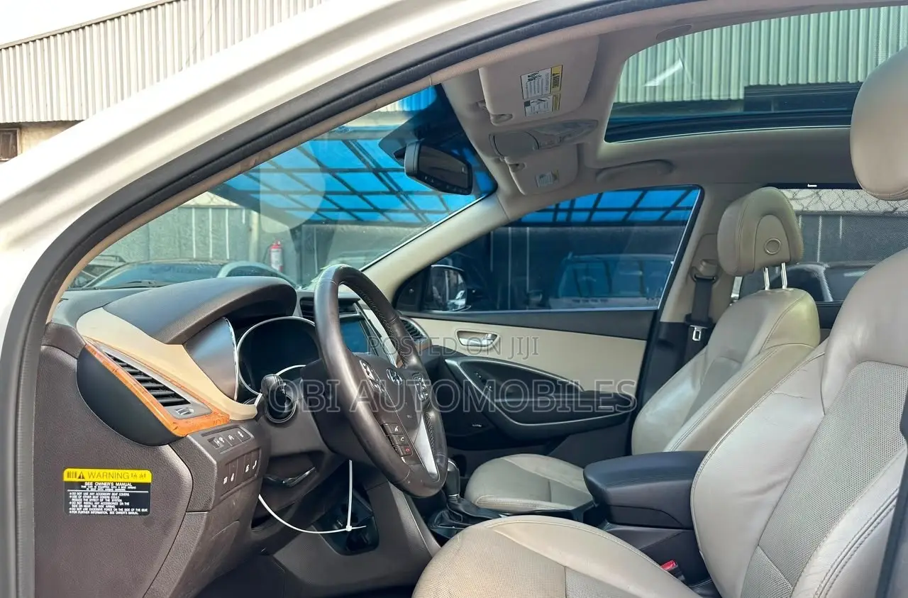 Hyundai Santa Fe 2015 White
