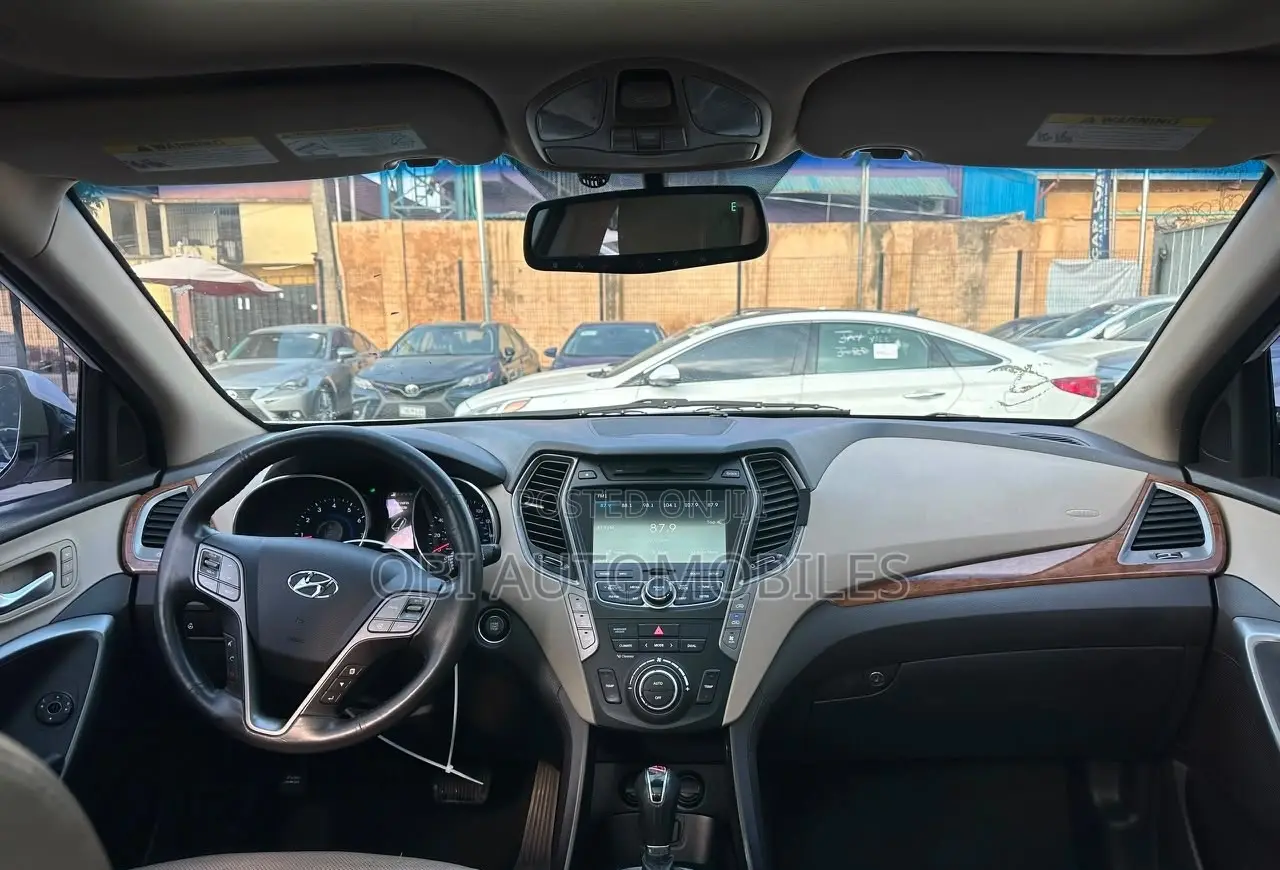 Hyundai Santa Fe 2015 White