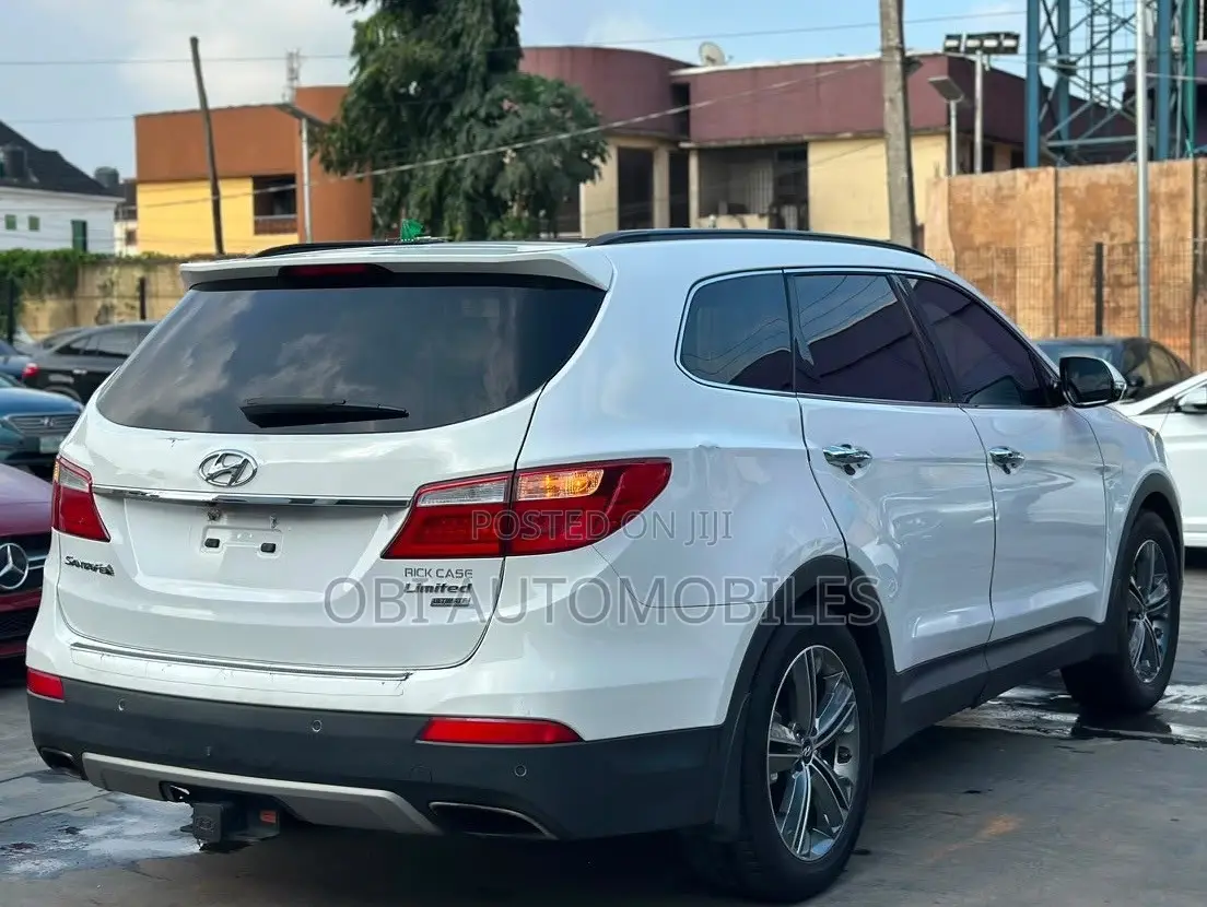 Hyundai Santa Fe 2015 White