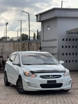 Hyundai Accent 2012 White