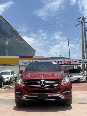 Mercedes-Benz GLE-Class 2016 Red
