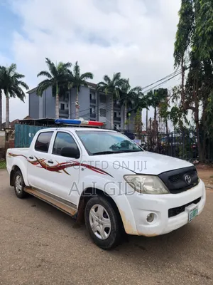 Toyota Hilux 2008 White