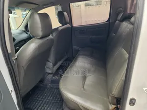 Toyota Hilux 2008 White