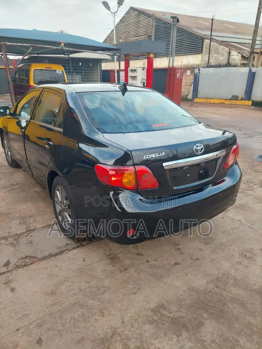 Toyota Corolla 2009 Black