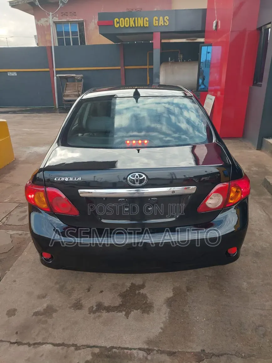 Toyota Corolla 2009 Black