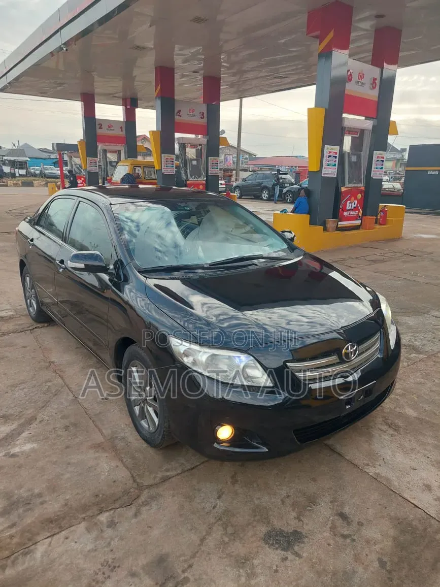 Toyota Corolla 2009 Black