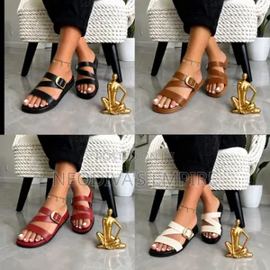Fashion Easy to Wear Ladies Slippers and Sandals
