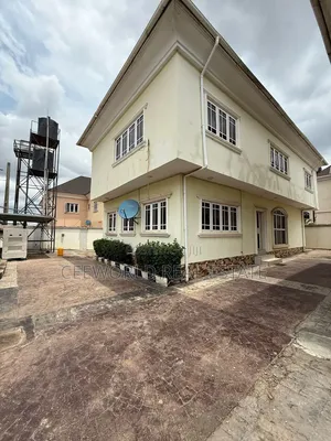 4bdrm Duplex in Kolapo Ishola Gra, Akobo for rent