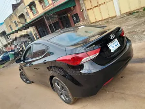 Hyundai Elantra 2013 Black