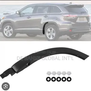 Highlander 2015/18 Door Plastic