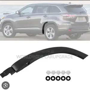 Highlander 2015/18 Door Plastic