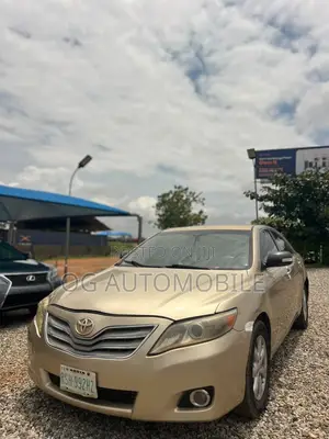 Toyota Camry LE 4dr Sedan (2.4L 4cyl 5A) 2008 Gold