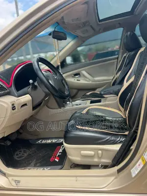 Toyota Camry LE 4dr Sedan (2.4L 4cyl 5A) 2008 Gold