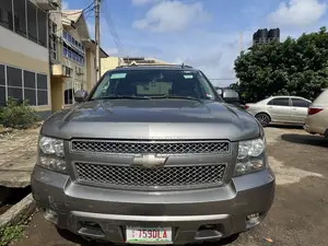 Chevrolet Avalanche LTZ 2008 Gray