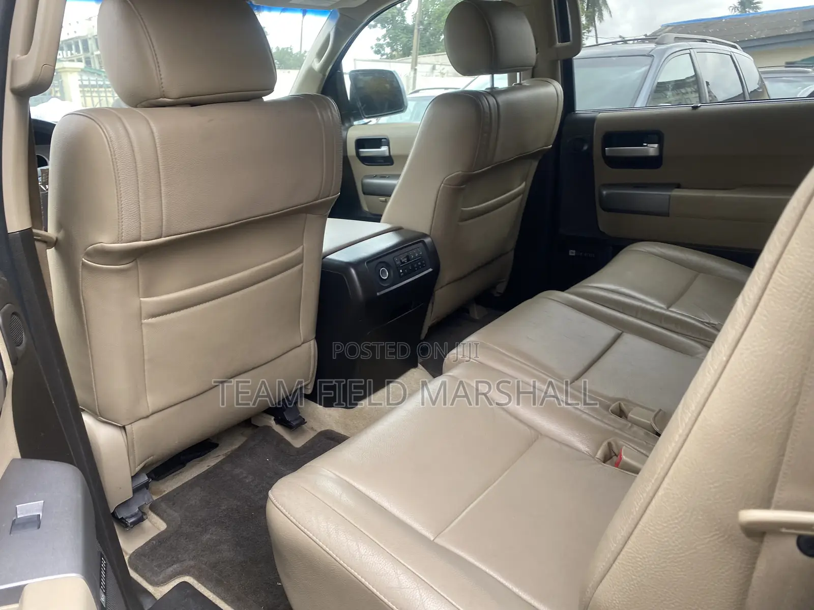 Toyota Sequoia Limited 4dr SUV (5.7L 8cyl 6A) 2011 Red
