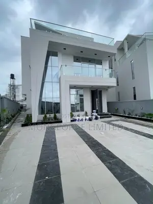 5bdrm Duplex in Lekki for sale