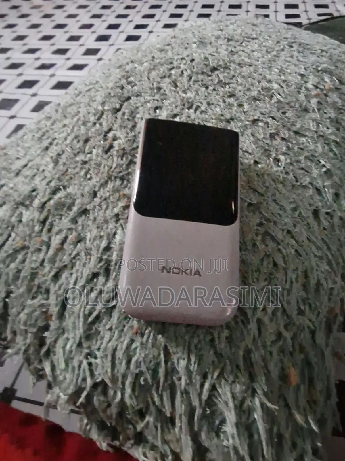 Nokia 2720 Flip 512 GB Gray