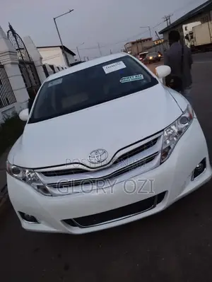 Toyota Venza LE 2012 White
