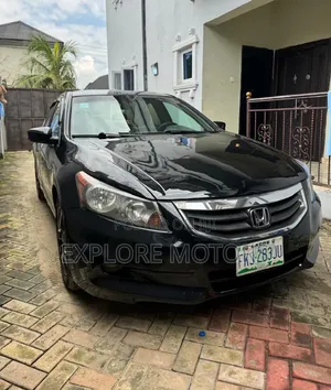Honda Accord 2010 Black