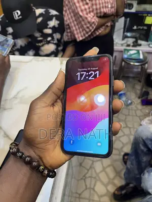 Apple iPhone 11 64 GB Black