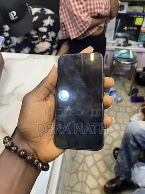Apple iPhone 11 64 GB Black