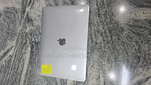 Laptop Apple MacBook Pro 2020 8GB Intel Core i5 SSD 512GB