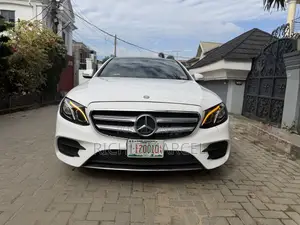 Mercedes-Benz E300 2017 White