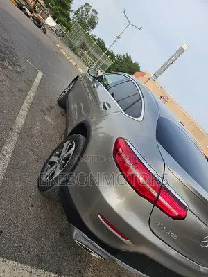 Mercedes-Benz GLC-Class 2019 Gold