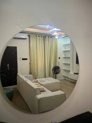 Cirlce Mirror