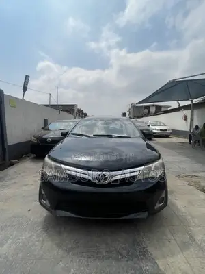 Toyota Camry LE 4dr Sedan (2.5L 4cyl 6A) 2013