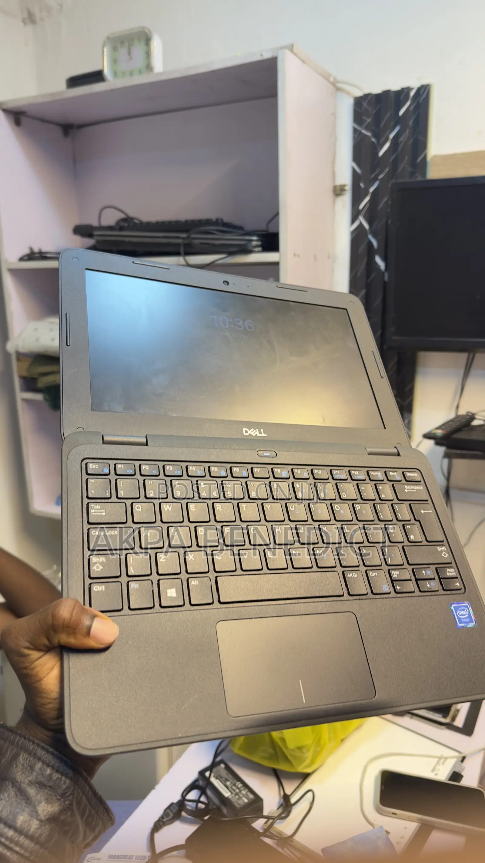 Laptop Dell Latitude 3190 4GB Intel Celeron SSD 128GB