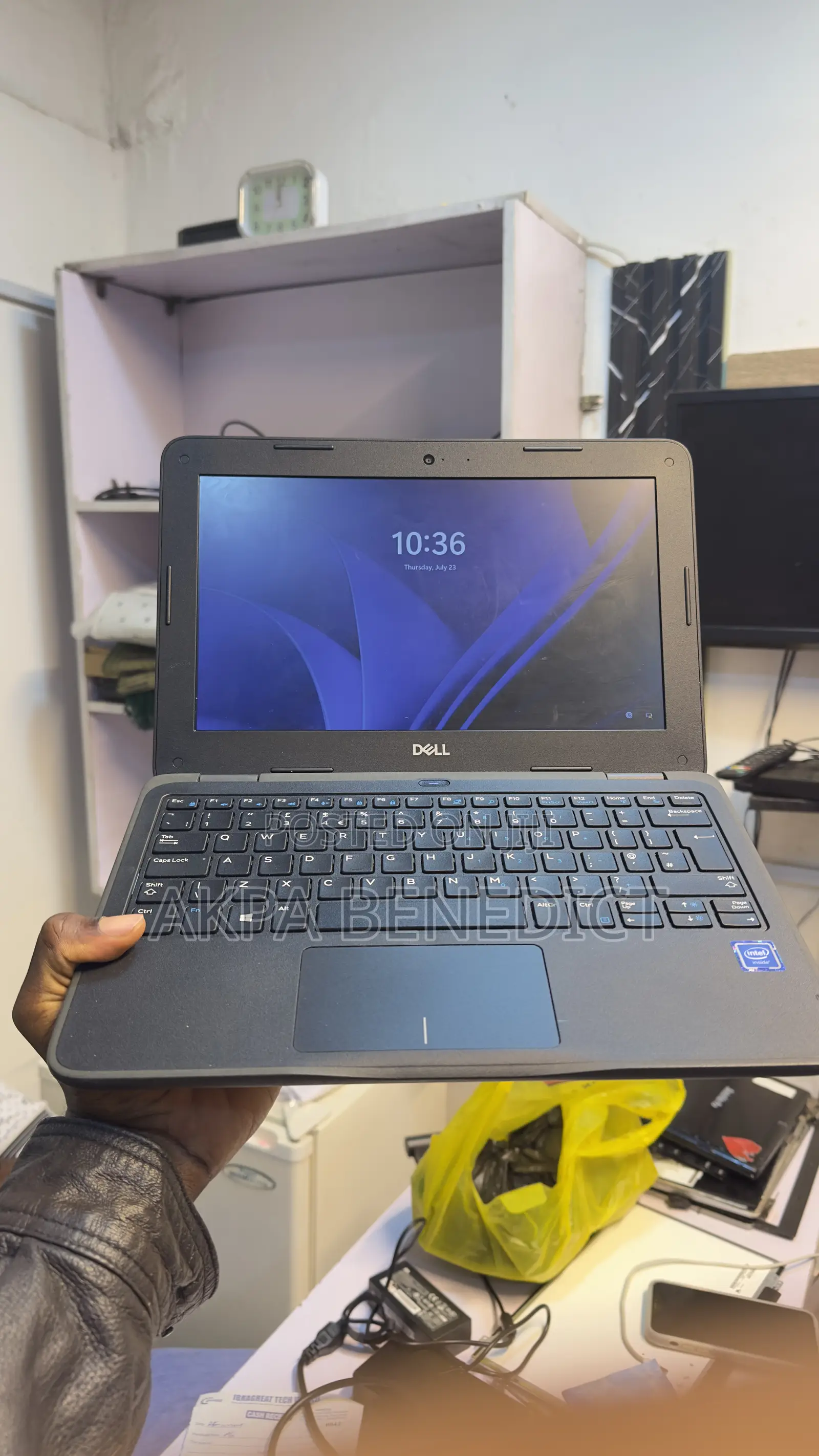 Laptop Dell Latitude 3190 4GB Intel Celeron SSD 128GB