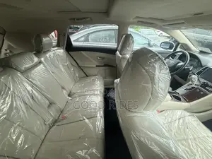 Toyota Venza XLE 2010 White