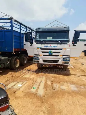 Heavy Duty Tipper Truck