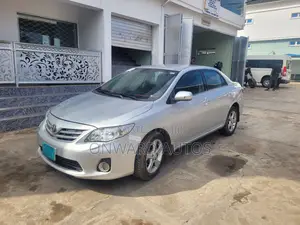 Toyota Corolla 2012 Silver
