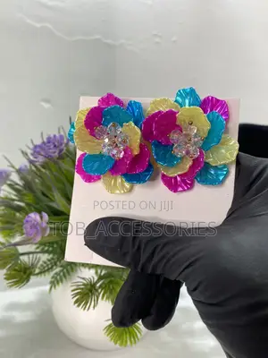 Women Flower Stud Earring