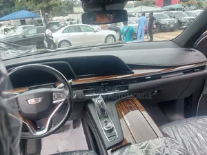 Cadillac Escalade 2022 Black
