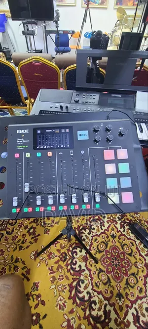 Rodecaster Pro