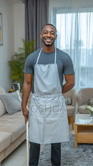 Male House Manager Needed