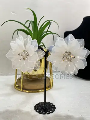 Women Flower Stud Earring