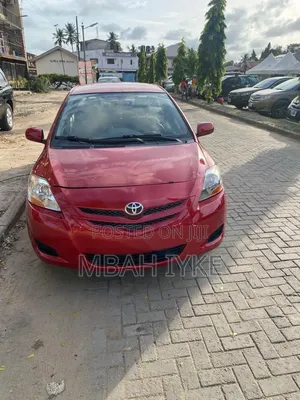 Toyota Yaris 2008 Red