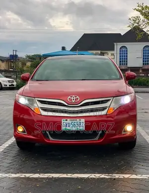 Toyota Venza XLE 2012 Red