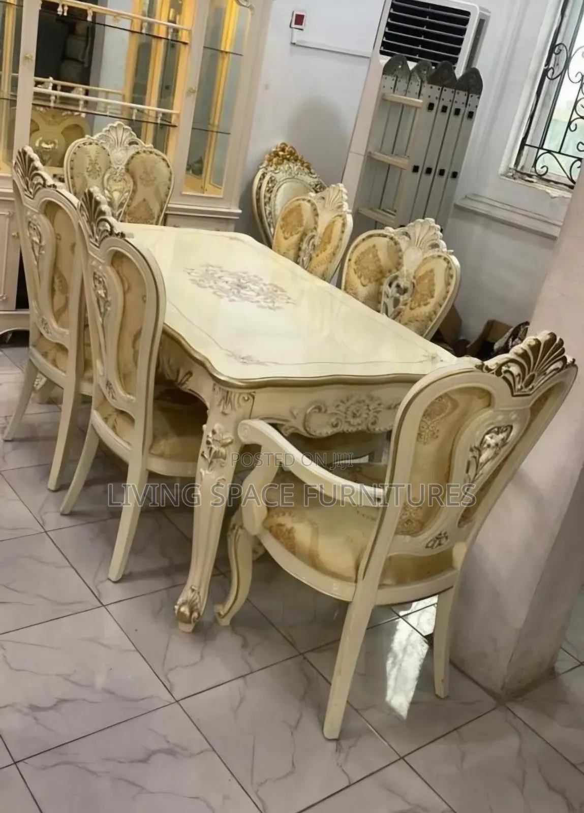 Luxury Royal Dining Set by 6-Seaters