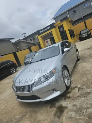 Lexus ES 2014 Silver
