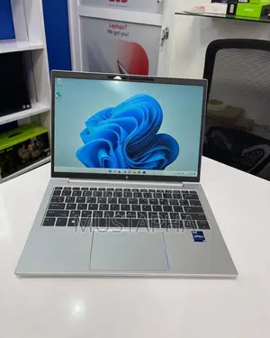 Laptop HP EliteBook 830 G9 16GB Intel Core i5 SSD 256GB