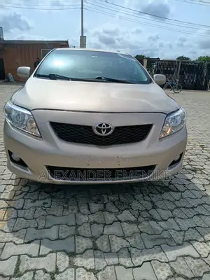 Toyota Corolla 2010 Gold