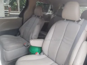 Toyota Sienna 2014 Gray